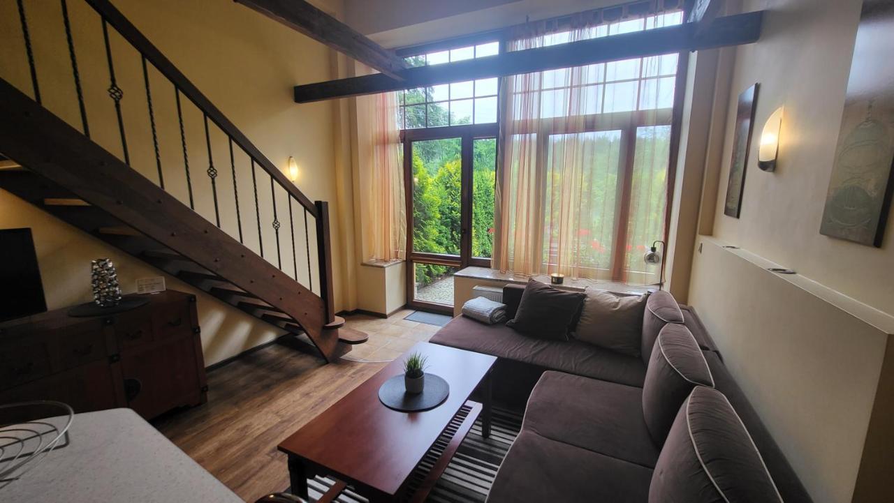 Apartament Jozefina 8 Dwupoziomowy Z Tarasem シクラルスカ・ポレンバ エクステリア 写真